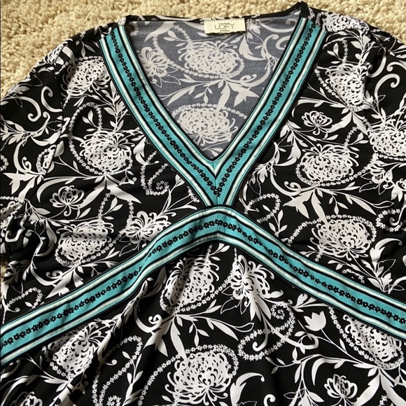 Loft Petite Blouse - Picture 2 of 4